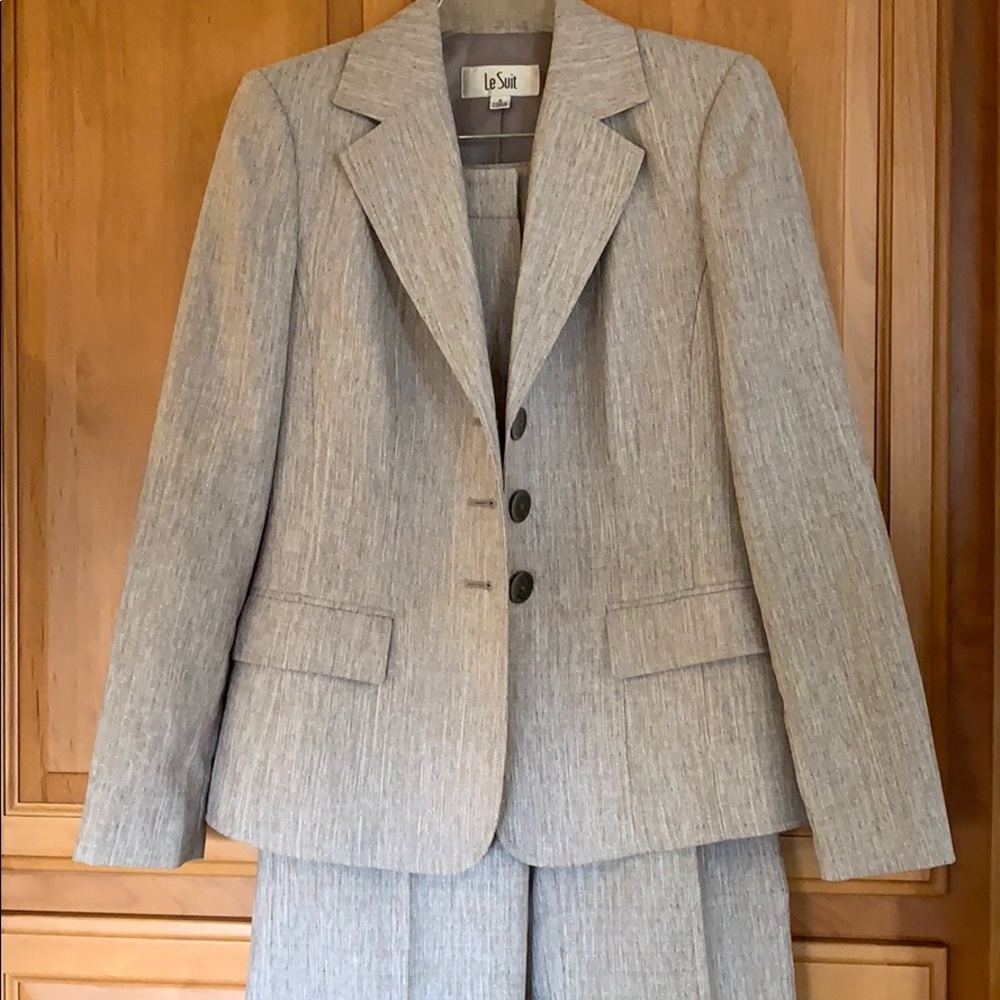 Le Suit pant suit
